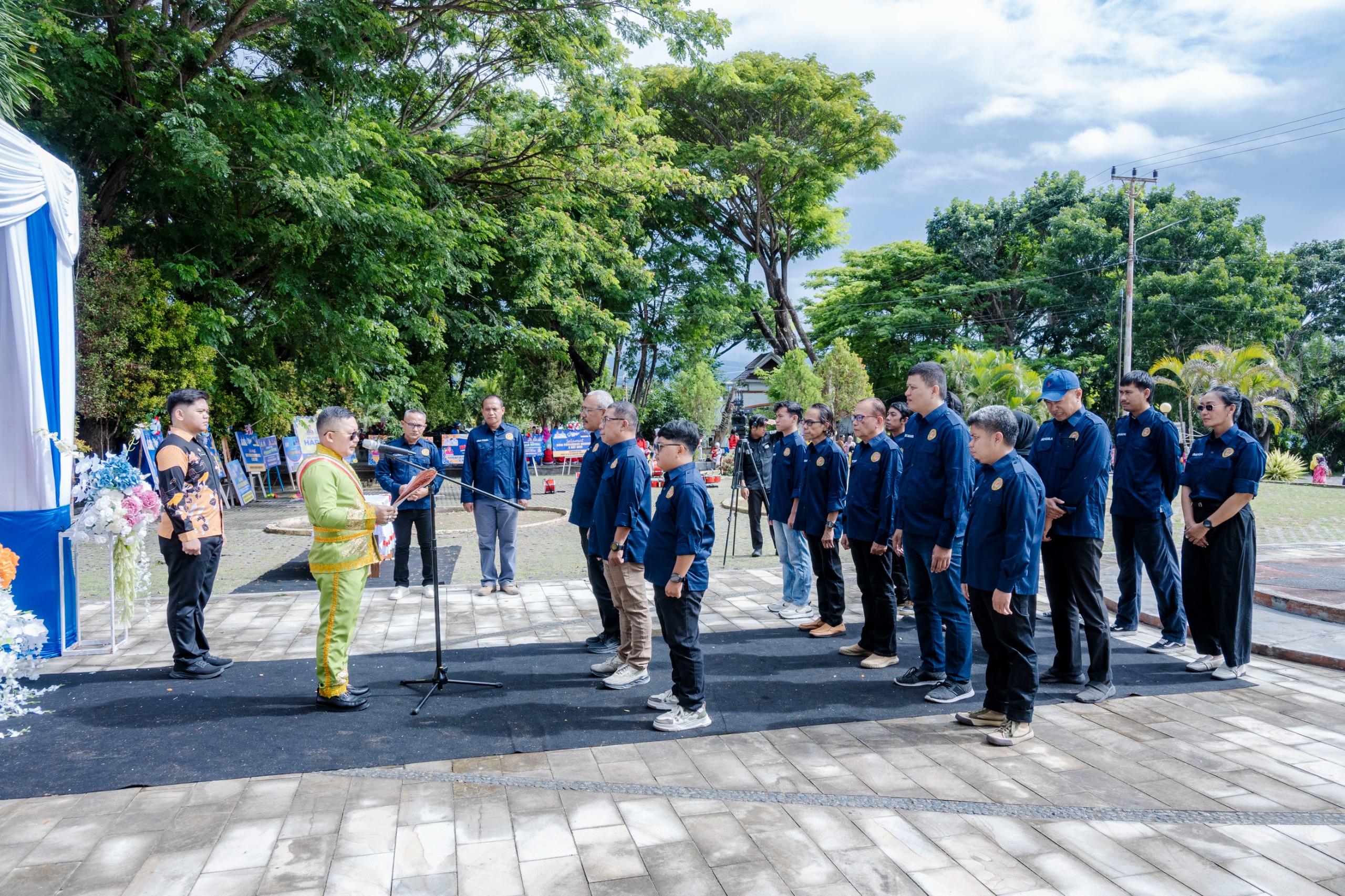 Labolo Dikukuhkan Bupati Amirudin, Sofyan Labolo Pimpin Persatuan Wartawan ...